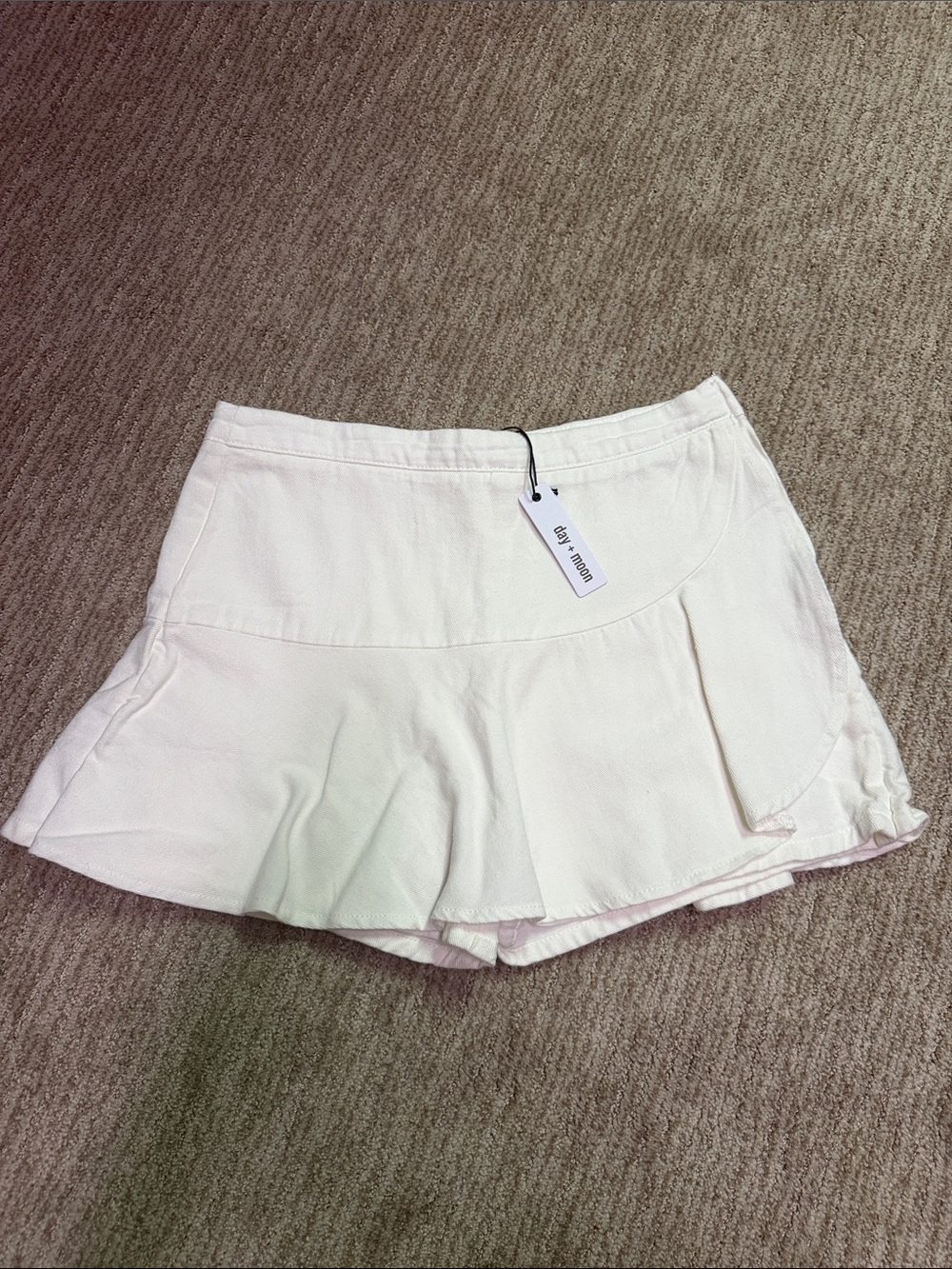 White Flared Skort Shorts with Ruffle Hem